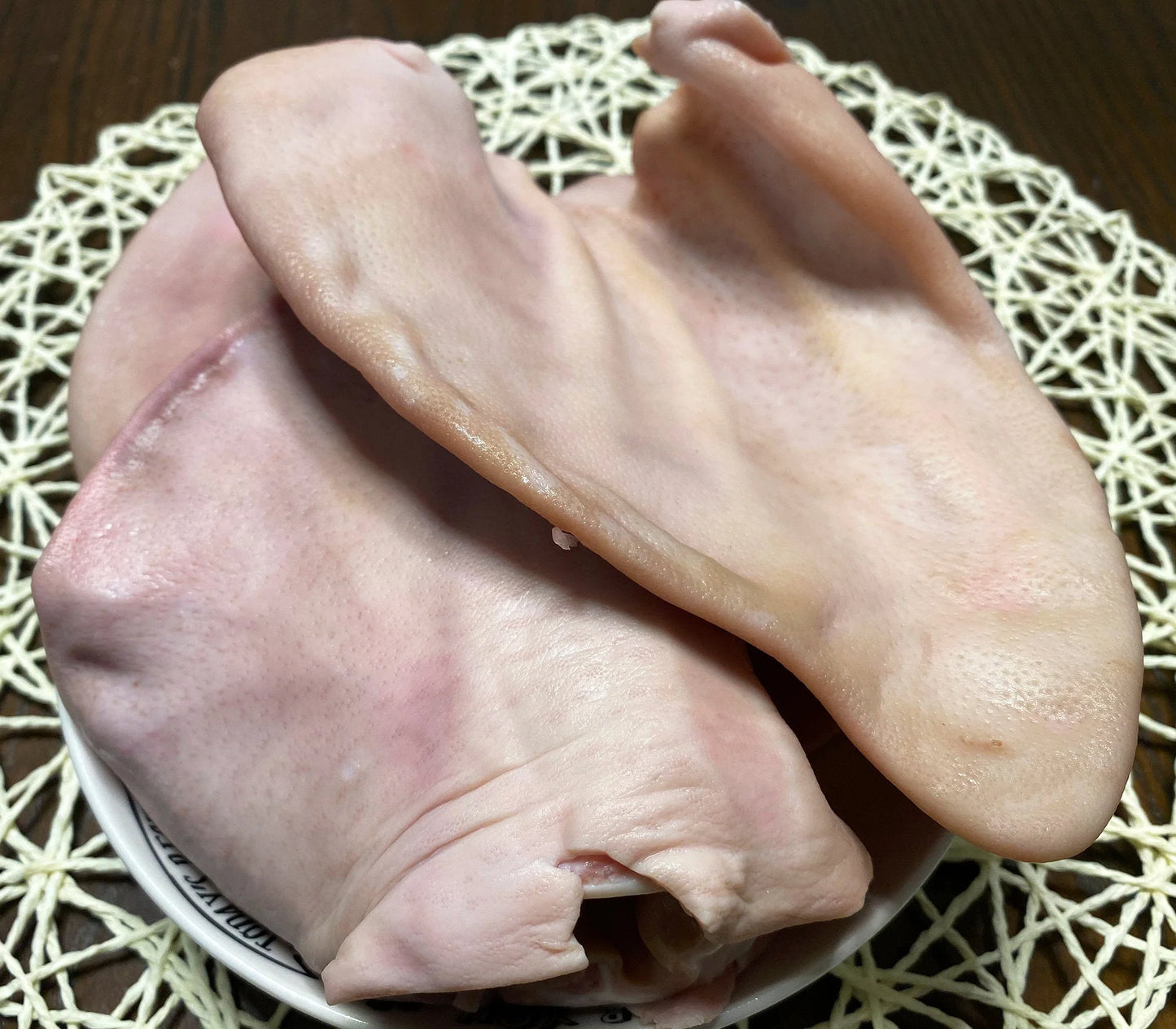 100% Handmade Dehydrate Whole Pig Ear